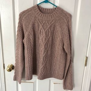 Abercrombie & Fitch sweater